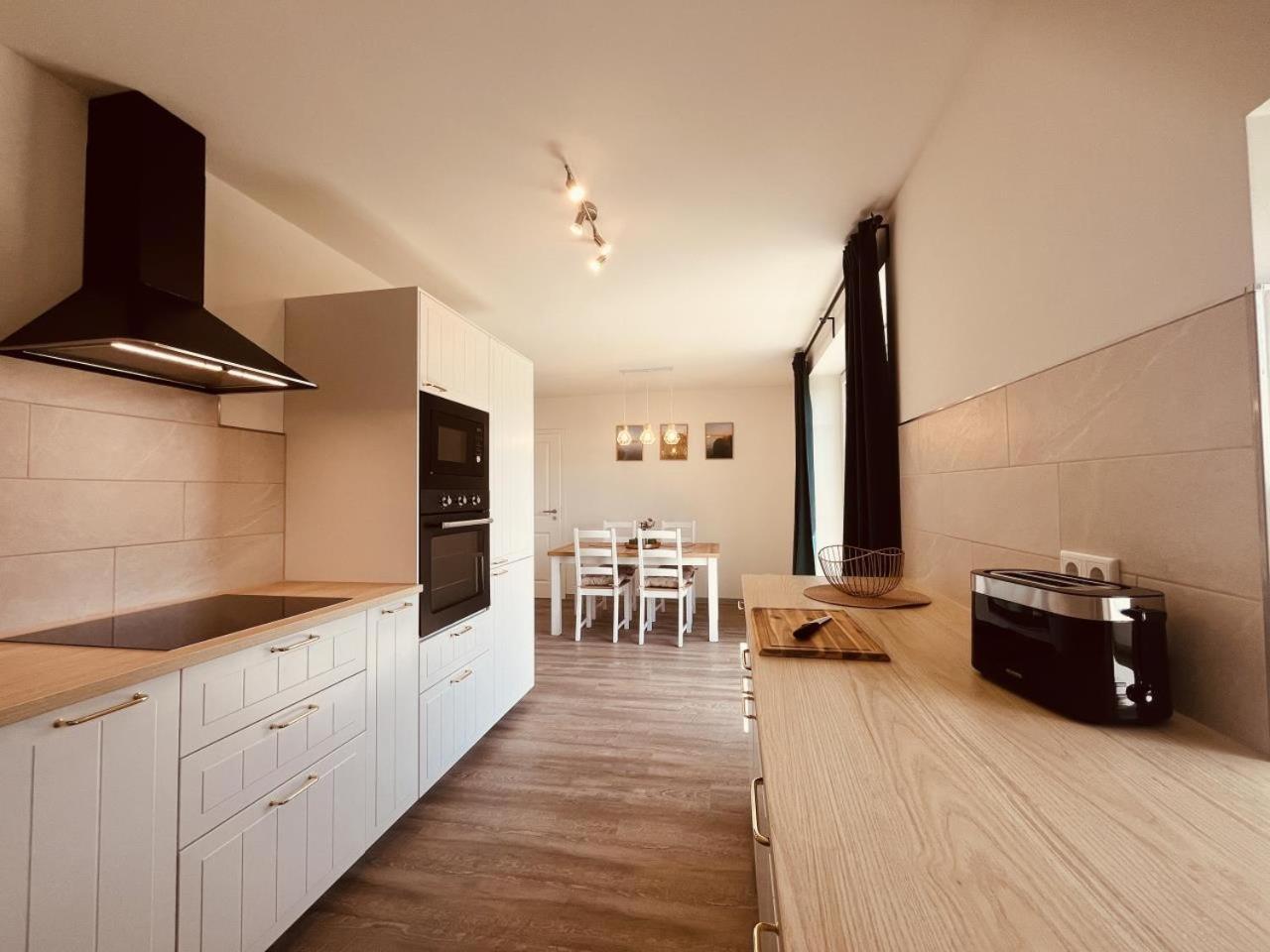 Holmblick - Boddenblick, Balkon, 2 Schlafzimmer, 4 Personen Born Eksteriør bilde